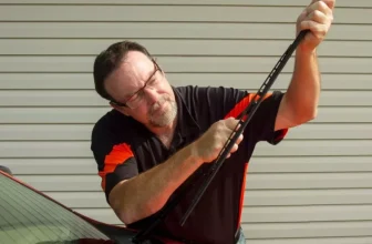 How Do You Replace Wiper Blades Quickly at Home?